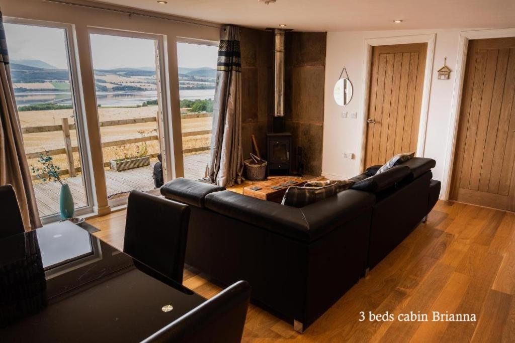 Culbokie Lodges ภายนอก รูปภาพ
